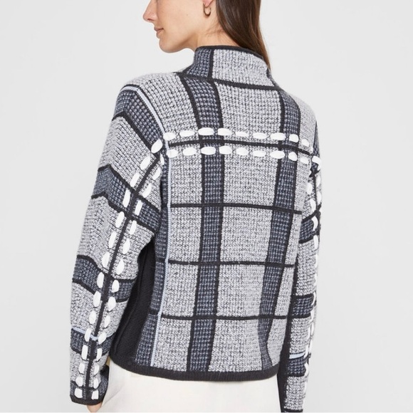 Club Monaco WOOL Chic Black and Gray Plaid Sweater - Picture 5 of 9